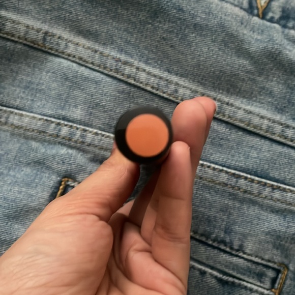 Mac colour corrector - Picture 3 of 3